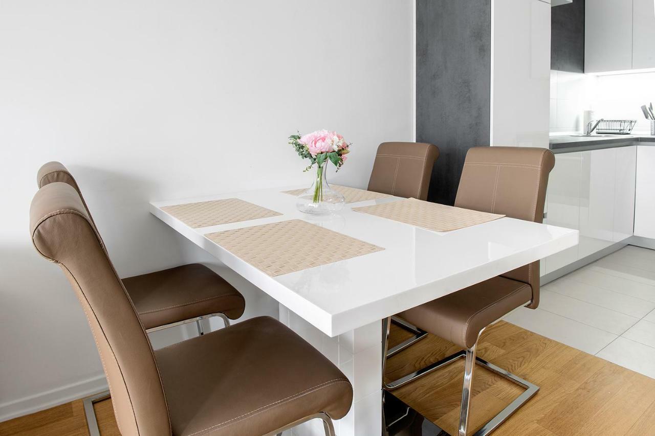 Sauna - Flexible Selfcheckins 6 - Zagreb - Garage - Electric Vehicle Ccharger - Loggia - New - Luxury - Apartments Repinc 6 외부 사진