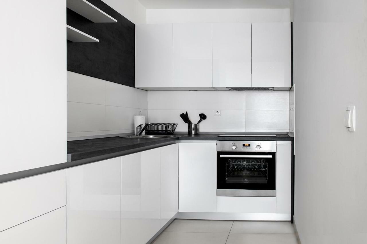 Sauna - Flexible Selfcheckins 6 - Zagreb - Garage - Electric Vehicle Ccharger - Loggia - New - Luxury - Apartments Repinc 6 외부 사진